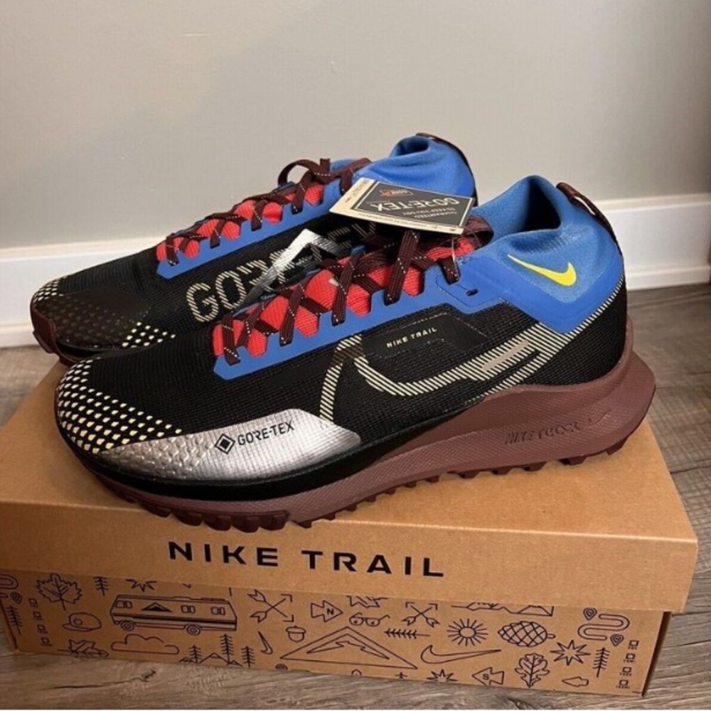 Nike Pegasus Trail Run 4 Gore Tex Women’s Size 10